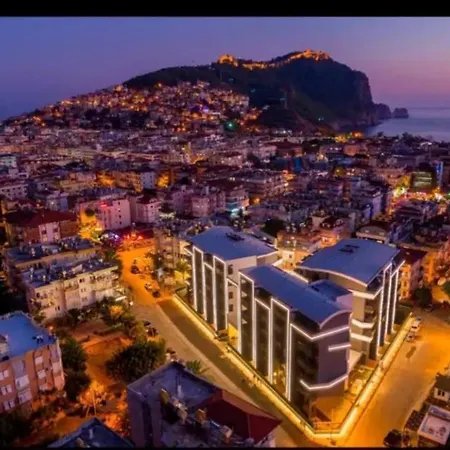 C Lounge Cleopatra Premium