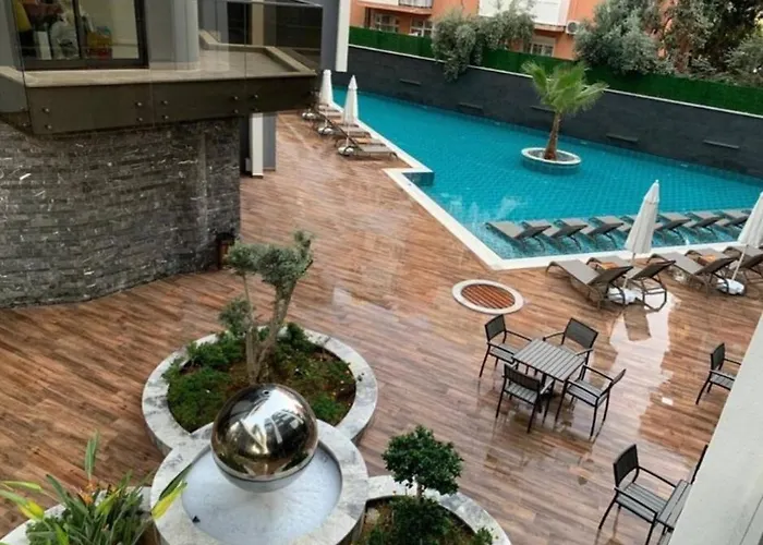 C Lounge Cleopatra Premium